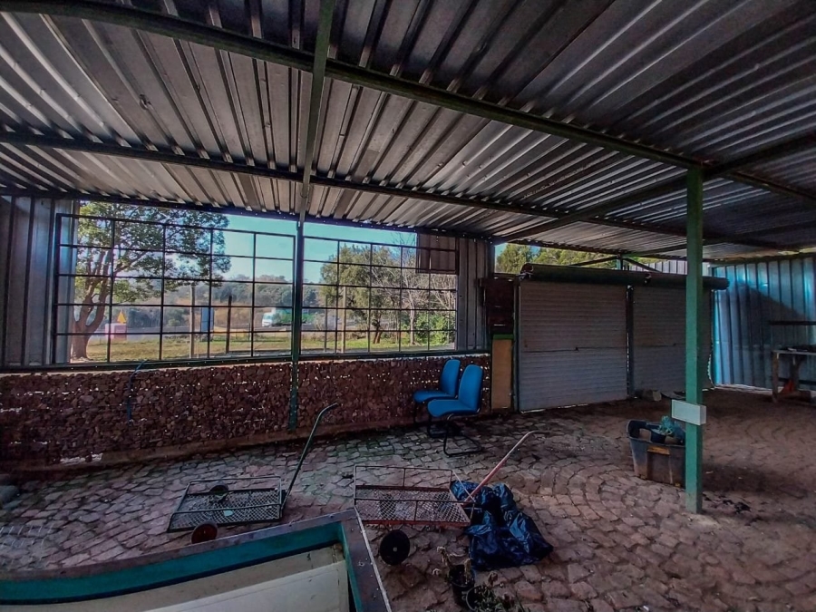 To Let commercial Property for Rent in Broederstroom North West